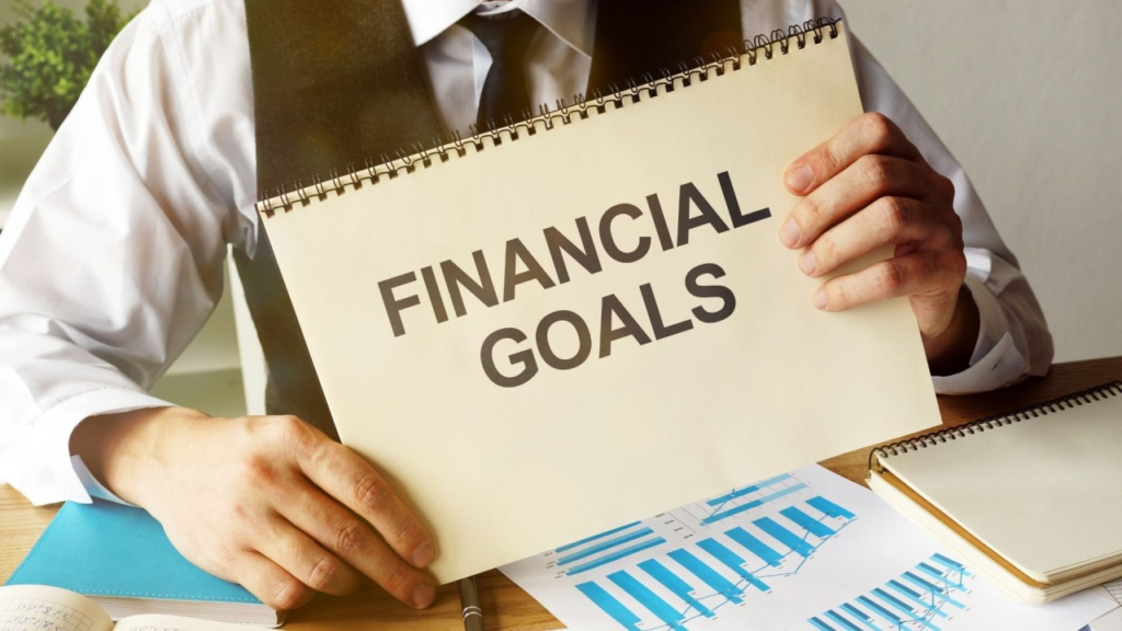 Easy money-saving tips to improve your finances in 2026